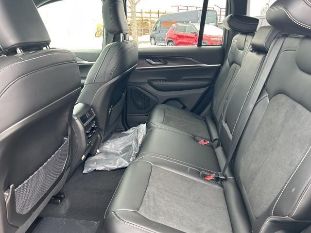 new 2026 Jeep Grand Cherokee car, priced at $46,318