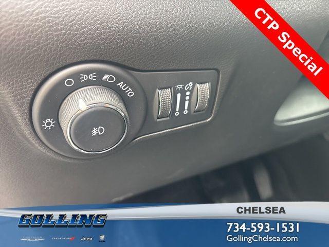 new 2025 Jeep Compass car, priced at $33,208