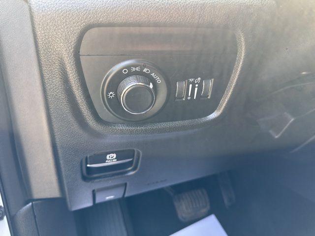 used 2024 Jeep Grand Cherokee L car, priced at $32,999