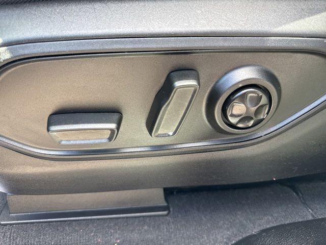used 2024 Jeep Grand Cherokee L car, priced at $32,999