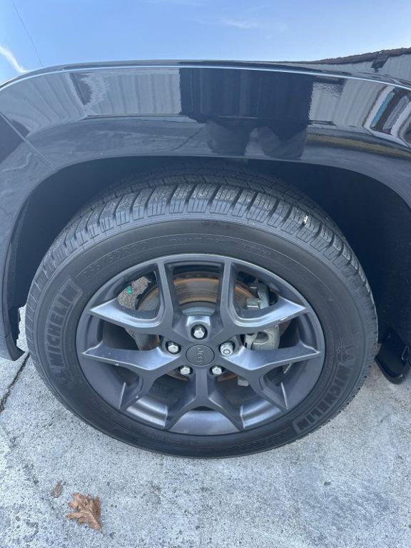 used 2020 Jeep Grand Cherokee car, priced at $17,775