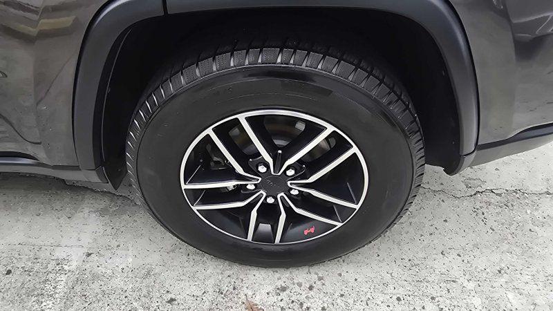 used 2019 Jeep Grand Cherokee car, priced at $17,950