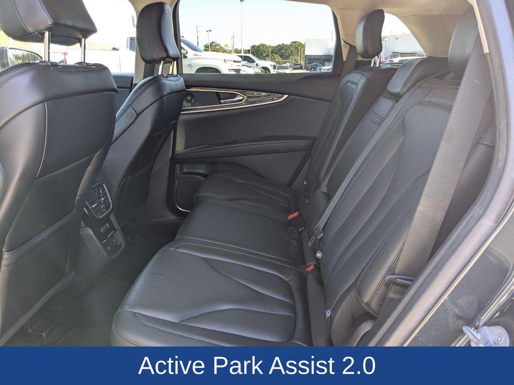 used 2022 Lincoln Nautilus car, priced at $29,000