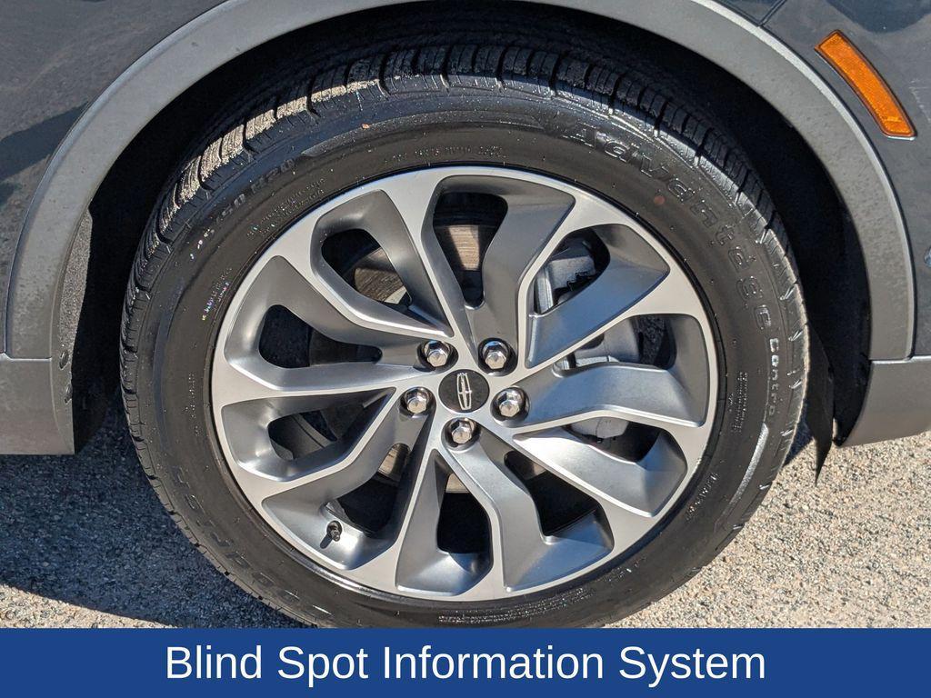 used 2022 Lincoln Nautilus car, priced at $29,000