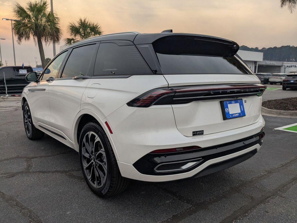 new 2026 Lincoln Nautilus car, priced at $59,365