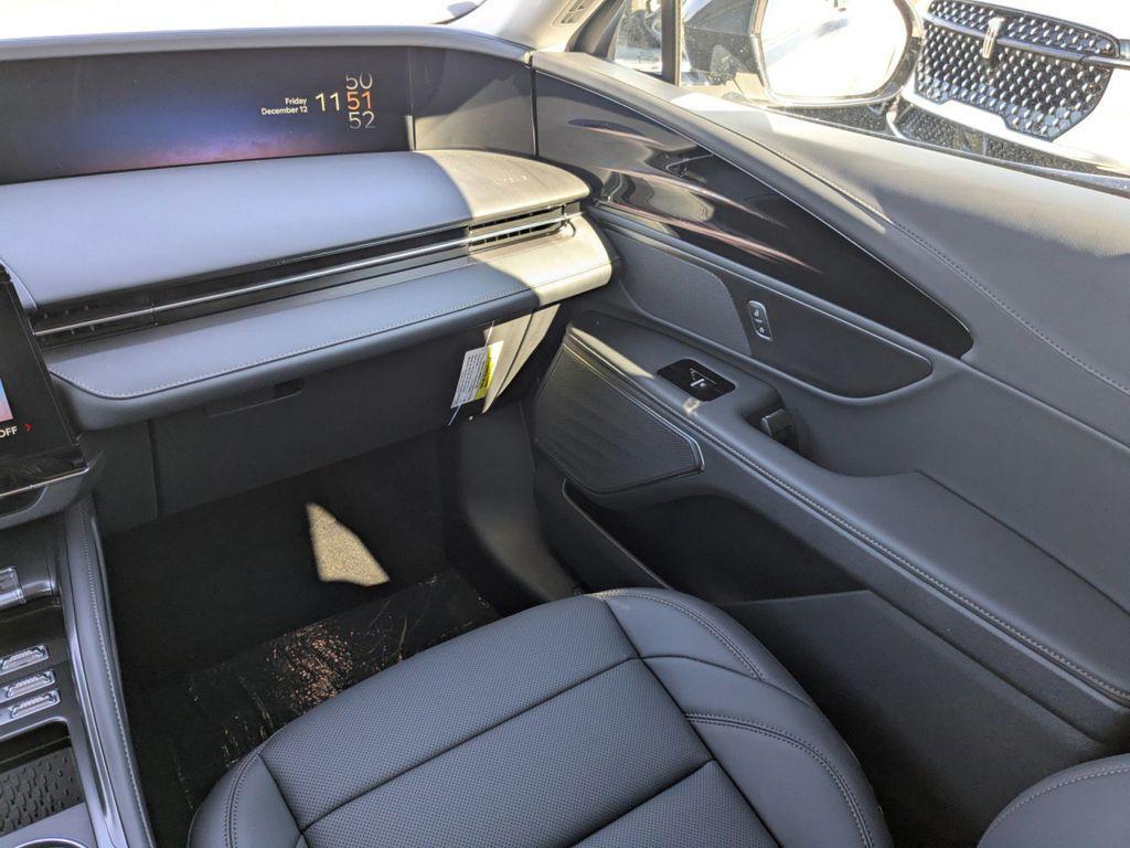 new 2026 Lincoln Nautilus car, priced at $56,858