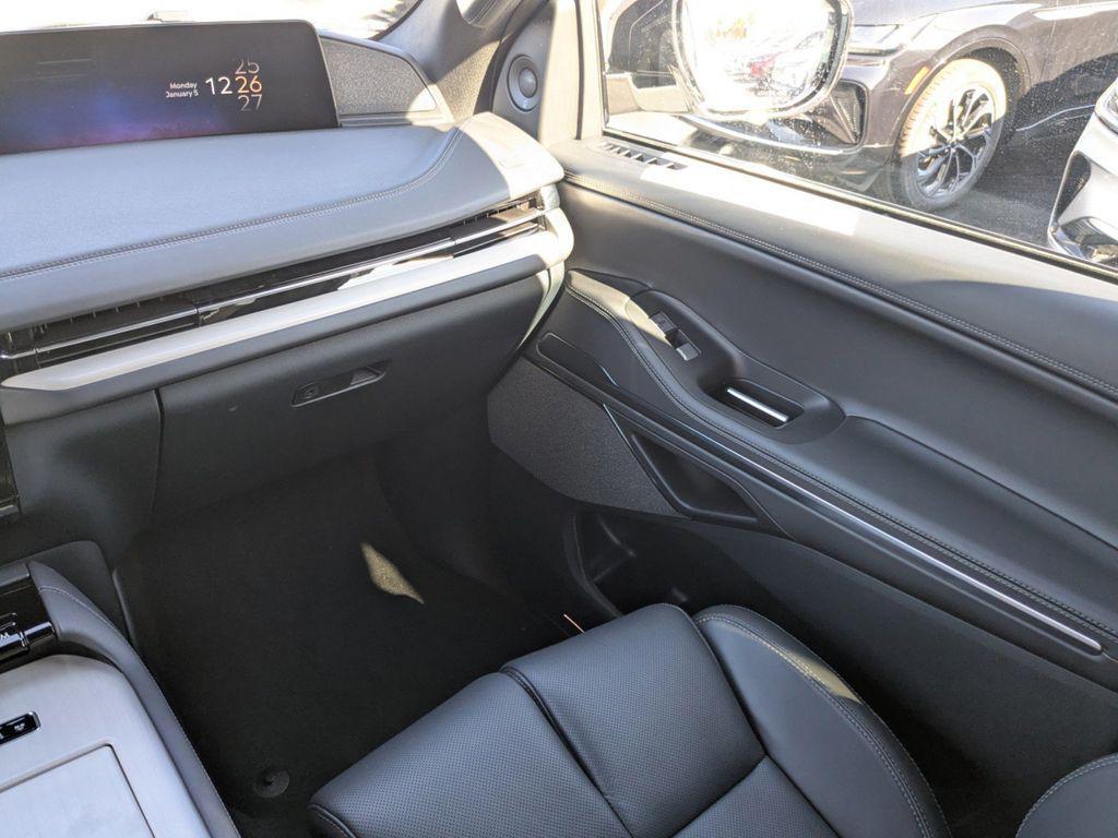 new 2026 Lincoln Navigator car, priced at $115,810