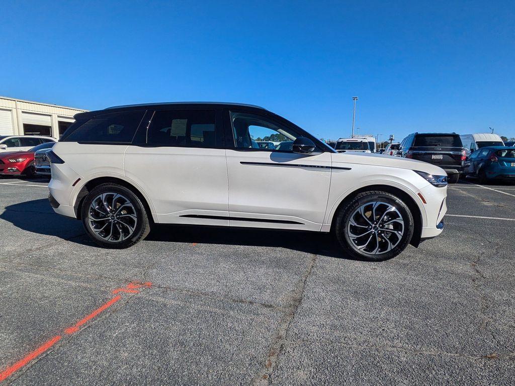 new 2026 Lincoln Nautilus car, priced at $61,543