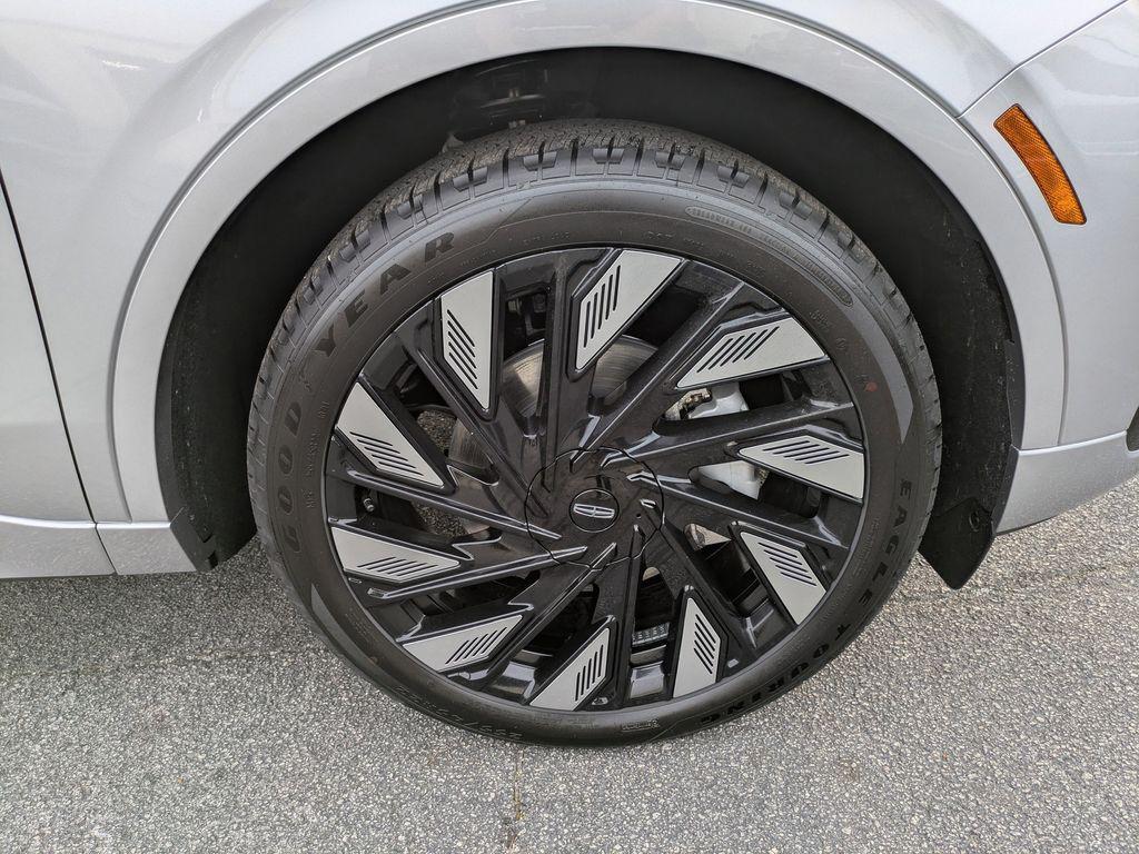 new 2026 Lincoln Nautilus car, priced at $80,625