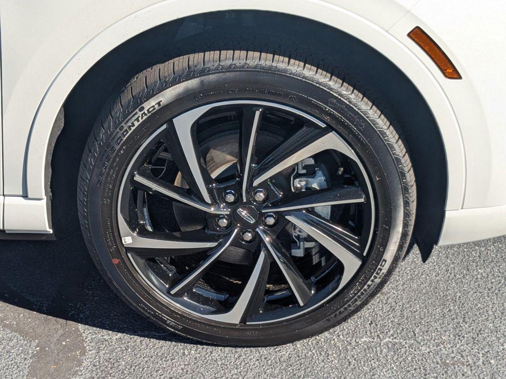 new 2025 Lincoln Corsair car, priced at $46,926