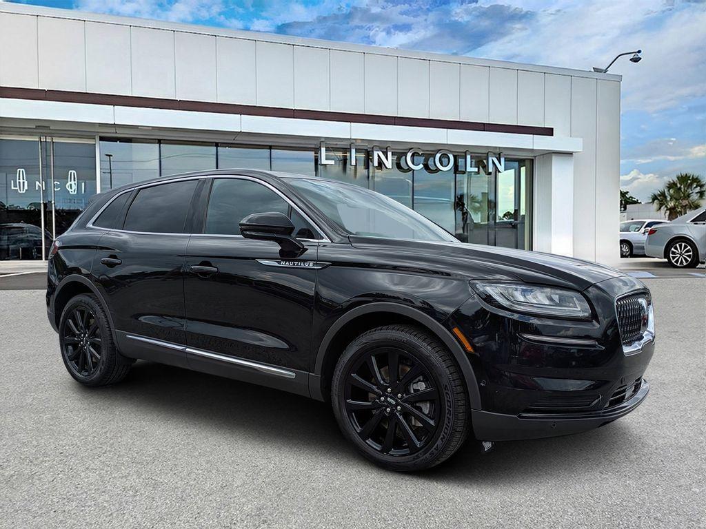 used 2023 Lincoln Nautilus car, priced at $35,000