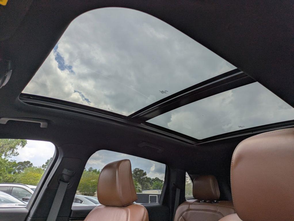 used 2023 Lincoln Nautilus car, priced at $35,000