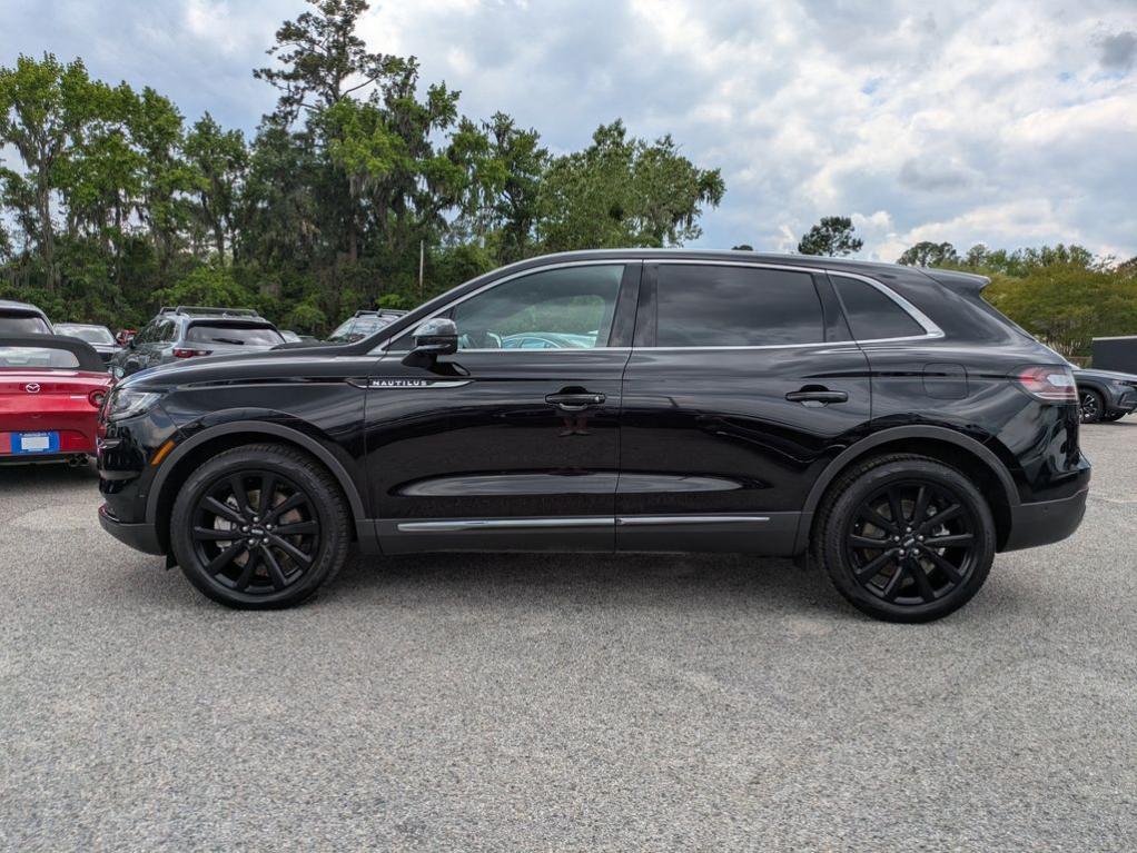 used 2023 Lincoln Nautilus car, priced at $35,000