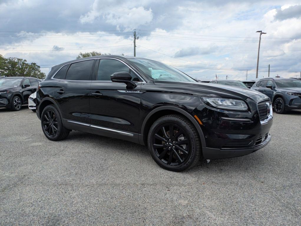 used 2023 Lincoln Nautilus car, priced at $35,000