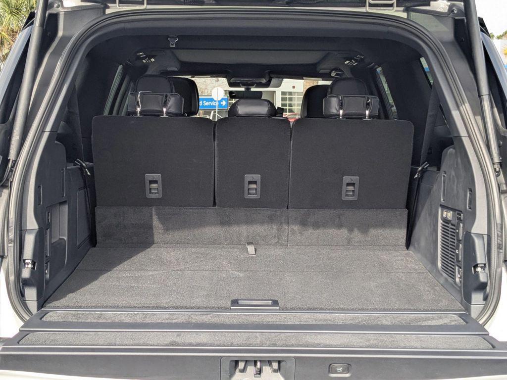 new 2025 Lincoln Navigator car, priced at $108,830