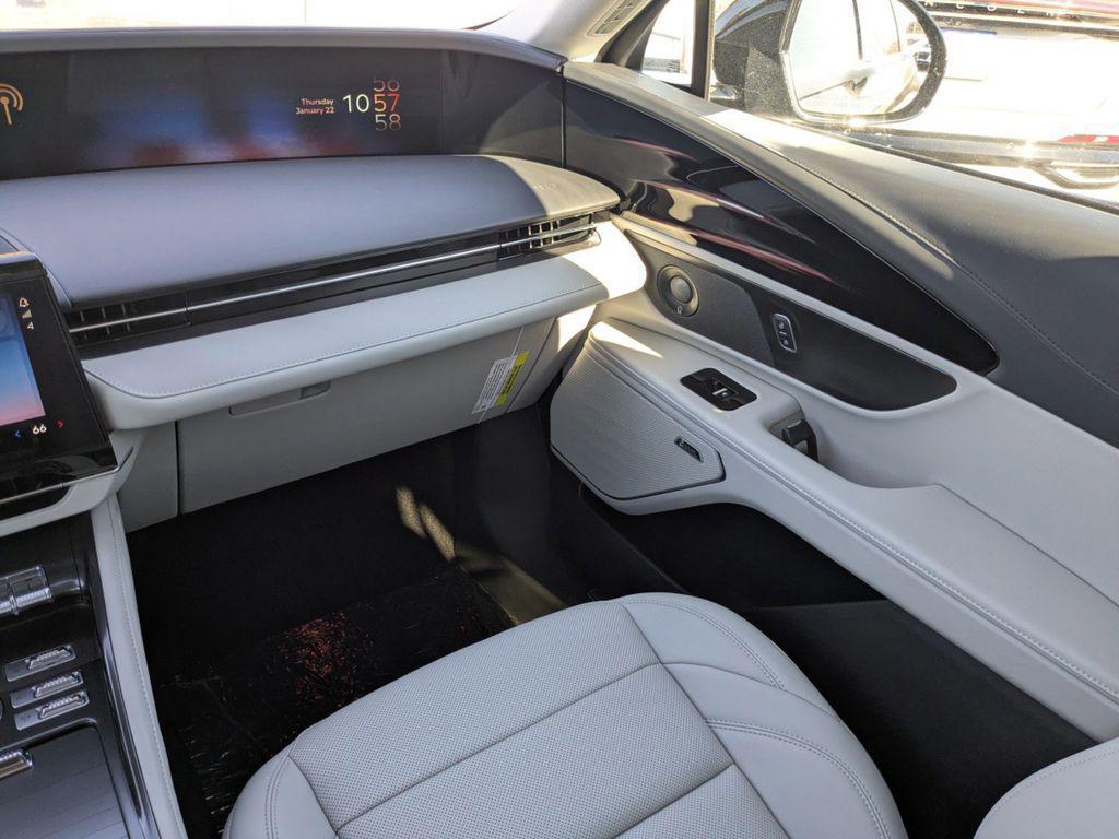 new 2026 Lincoln Nautilus car, priced at $58,220