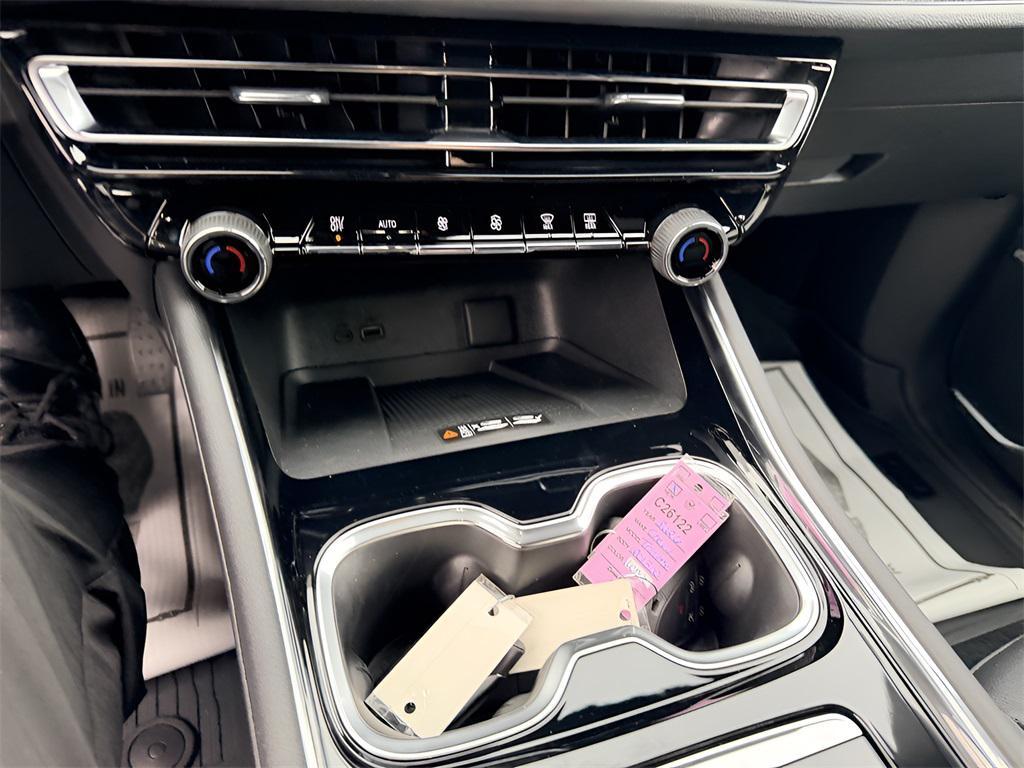 new 2026 Chevrolet Traverse car, priced at $59,759