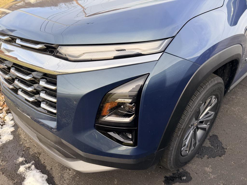 new 2026 Chevrolet Equinox car, priced at $33,635