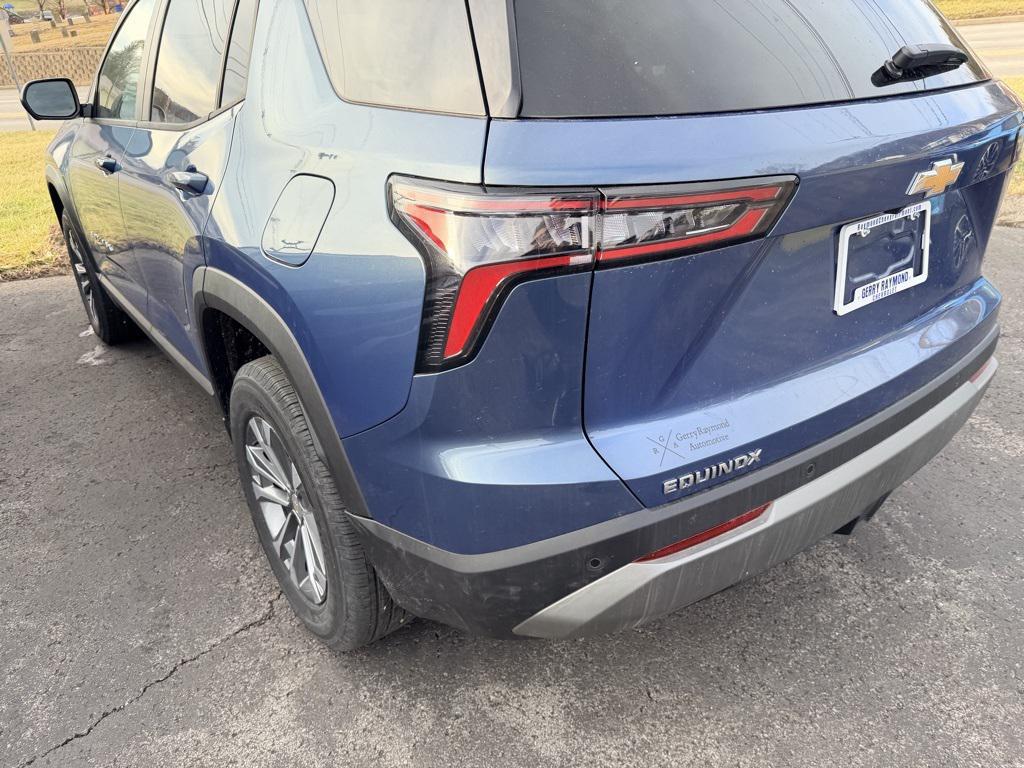 new 2026 Chevrolet Equinox car, priced at $33,635