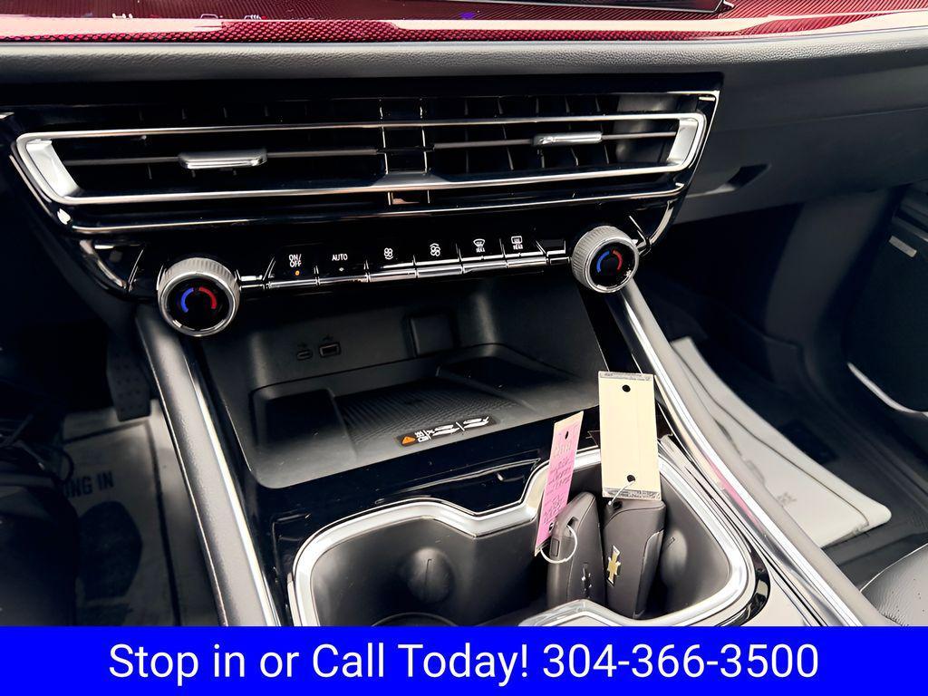 new 2026 Chevrolet Traverse car, priced at $57,260