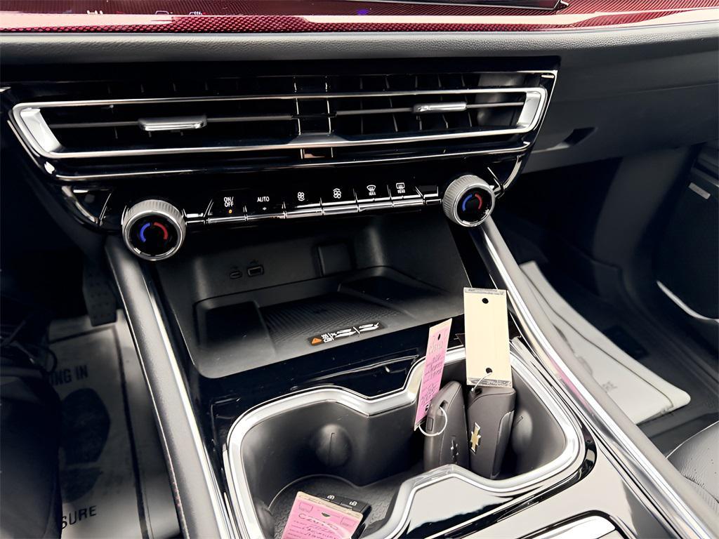 new 2026 Chevrolet Traverse car, priced at $54,760