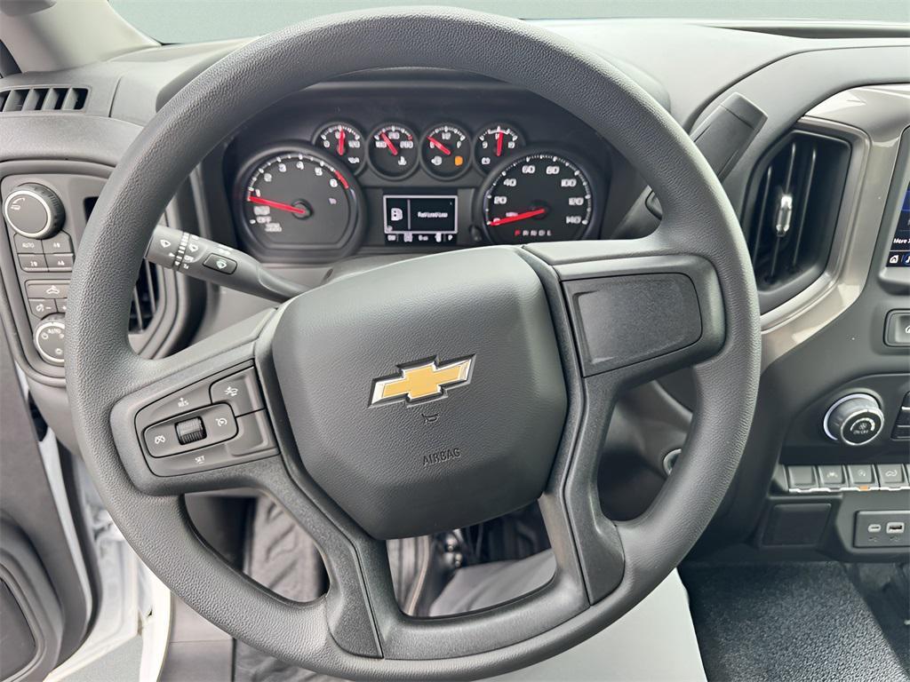 new 2025 Chevrolet Silverado 1500 car, priced at $39,050