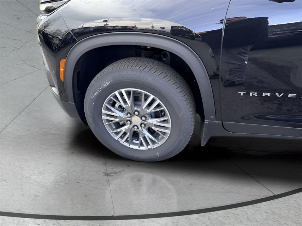 new 2026 Chevrolet Traverse car, priced at $42,035