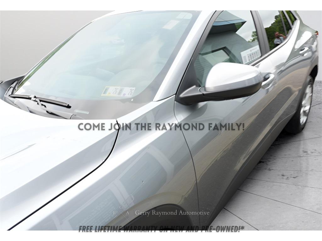 used 2025 Chevrolet Trax car, priced at $18,636