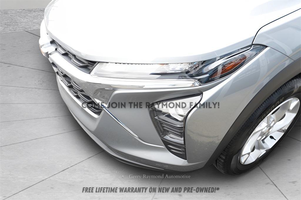 used 2025 Chevrolet Trax car, priced at $18,636