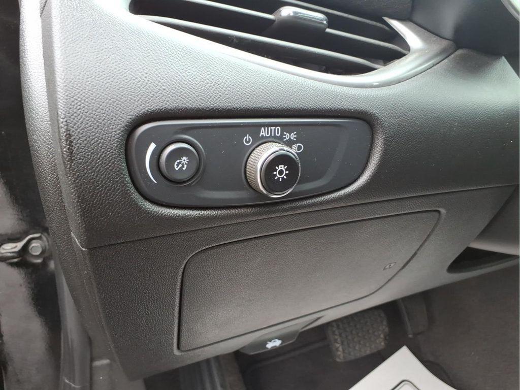 used 2025 Chevrolet Malibu car, priced at $18,998