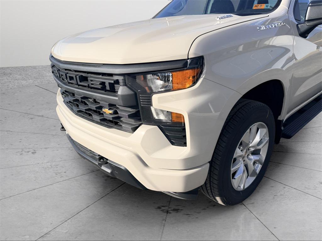 new 2026 Chevrolet Silverado 1500 car, priced at $43,695