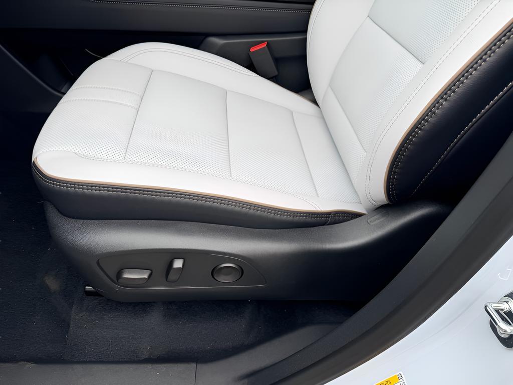 new 2026 Chevrolet Traverse car, priced at $57,829