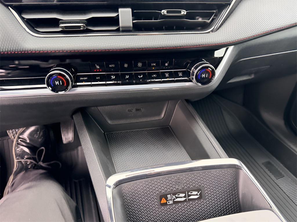 new 2026 Chevrolet Equinox car, priced at $38,190