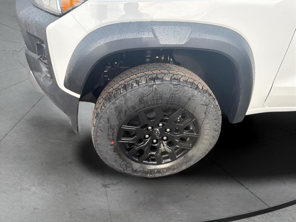 new 2026 Chevrolet Colorado car, priced at $42,060