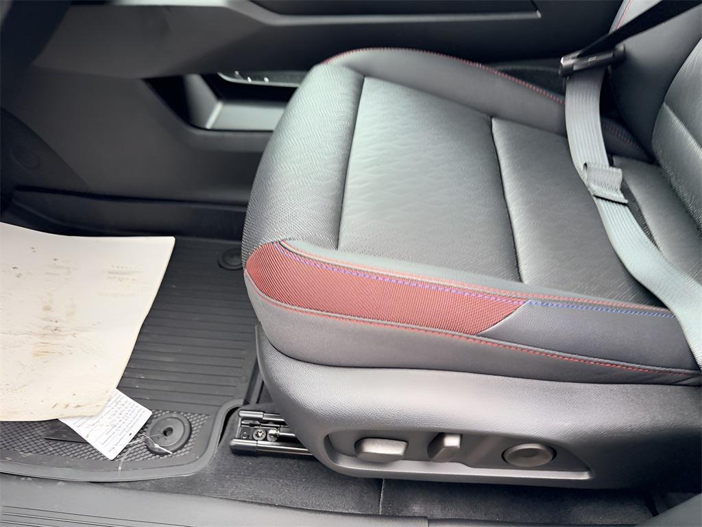 new 2026 Chevrolet Equinox car, priced at $40,884