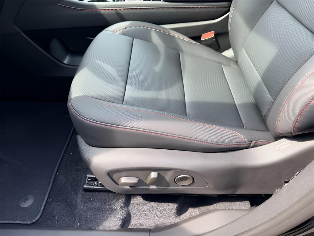 new 2026 Chevrolet Traverse car, priced at $48,520