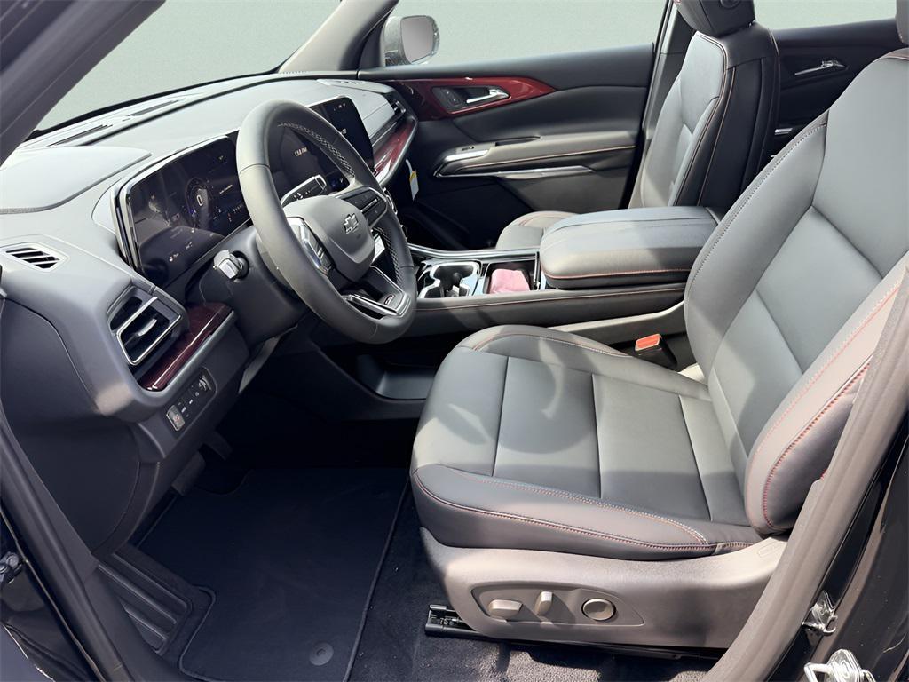 new 2026 Chevrolet Traverse car, priced at $48,520