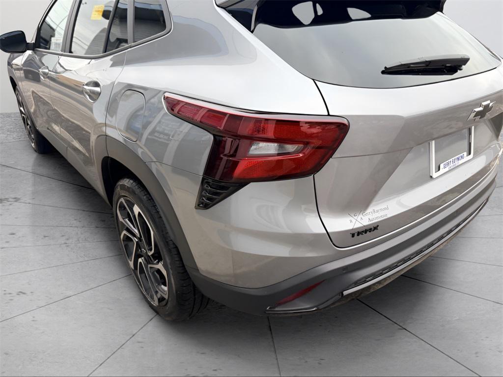 used 2025 Chevrolet Trax car, priced at $21,529