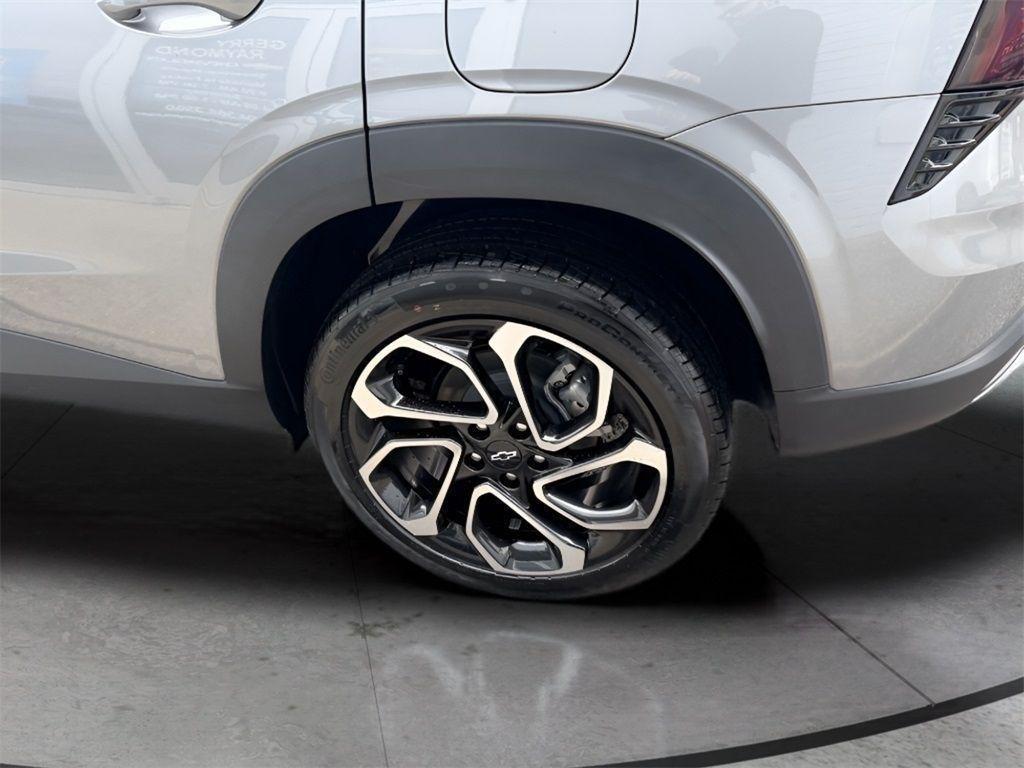 used 2025 Chevrolet Trax car, priced at $21,498
