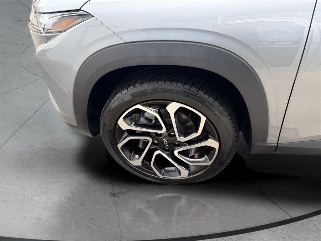 used 2025 Chevrolet Trax car, priced at $21,498