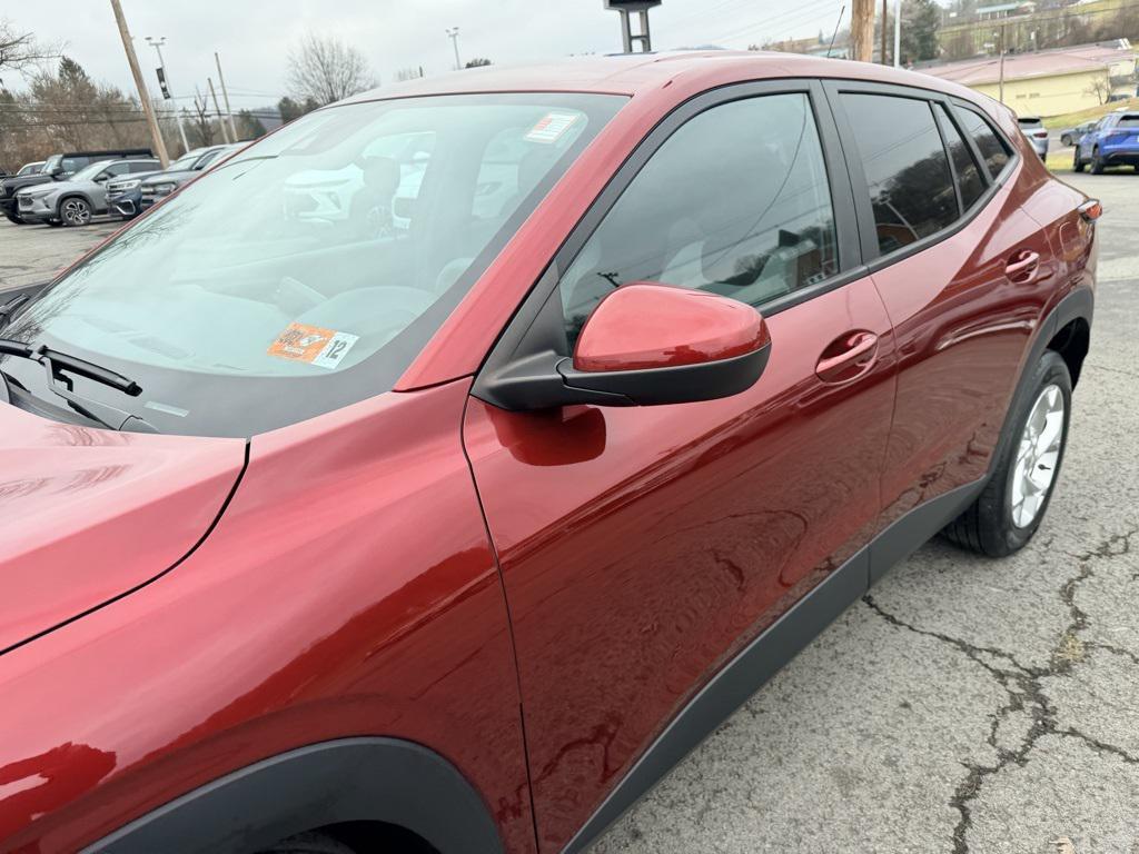 used 2024 Chevrolet Trax car, priced at $18,733