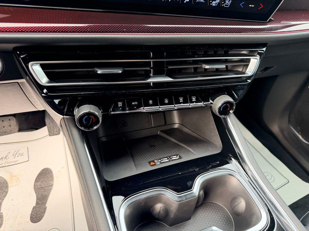 new 2026 Chevrolet Traverse car, priced at $59,855