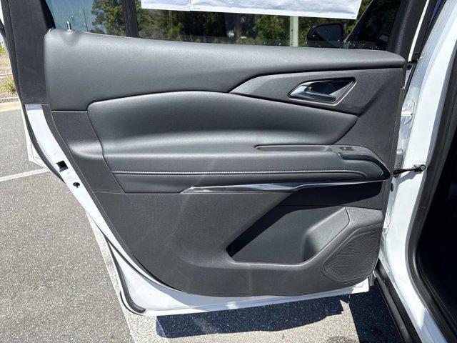new 2026 Chevrolet Traverse car, priced at $47,305