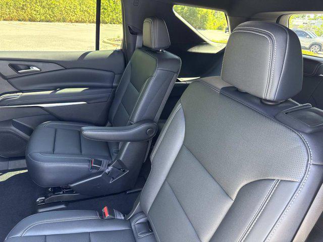 new 2026 Chevrolet Traverse car, priced at $47,305