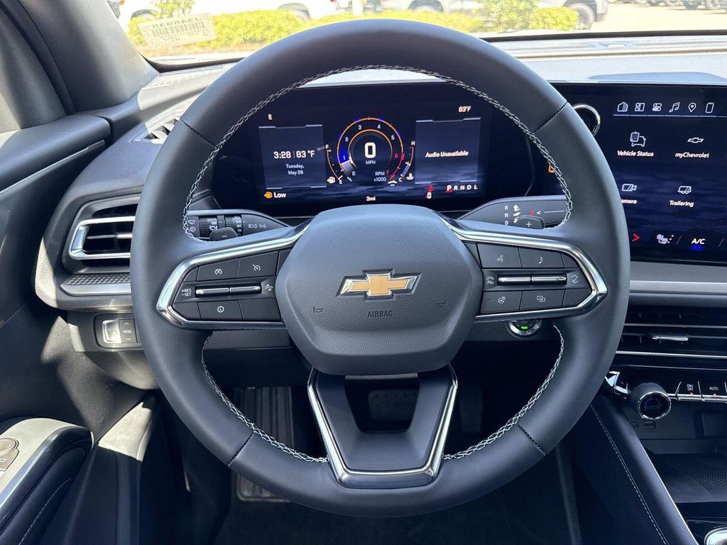 new 2026 Chevrolet Traverse car, priced at $42,795