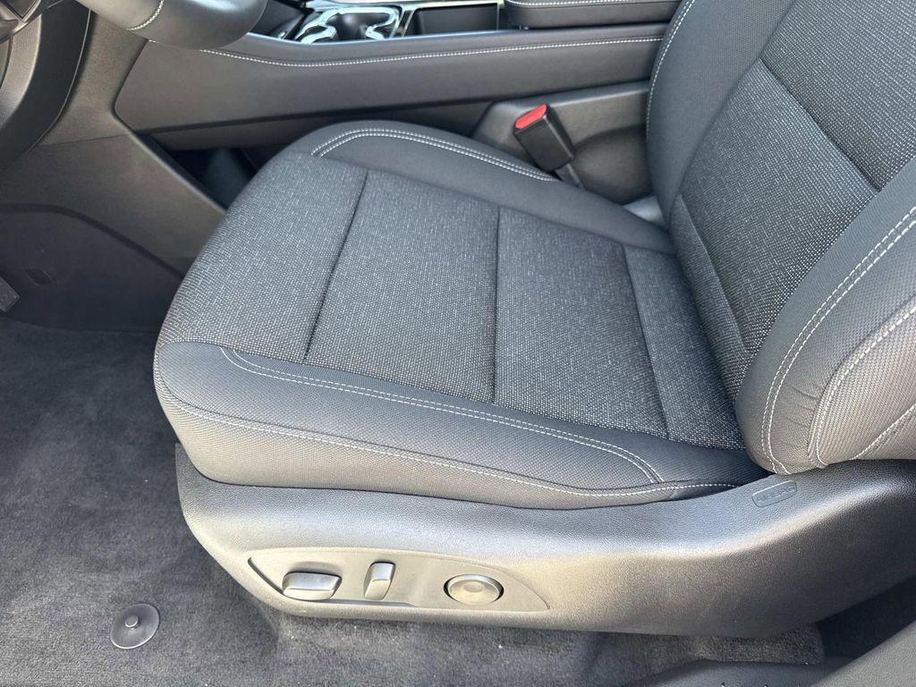 new 2026 Chevrolet Traverse car, priced at $42,795