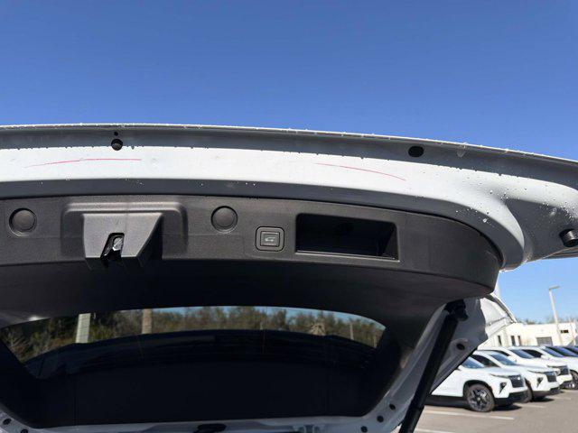 new 2026 Chevrolet Equinox car, priced at $40,040