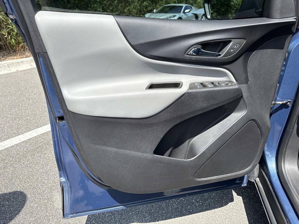 used 2024 Chevrolet Equinox car, priced at $21,274