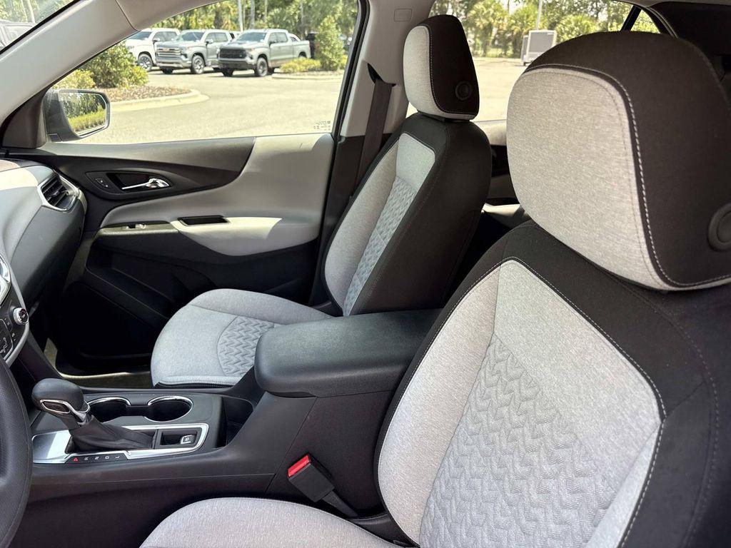 used 2024 Chevrolet Equinox car, priced at $21,274
