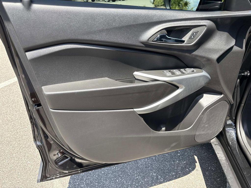 new 2026 Chevrolet Trax car, priced at $26,185